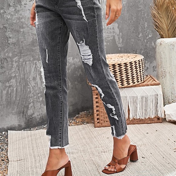 Charcoal Distressed Cropped Jeans - Picture 4 of 6